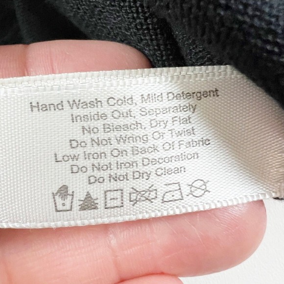 Boston Proper Black Beaded Embroidered Floral V Neck Sweater XS So Soft! - Picture 10 of 14